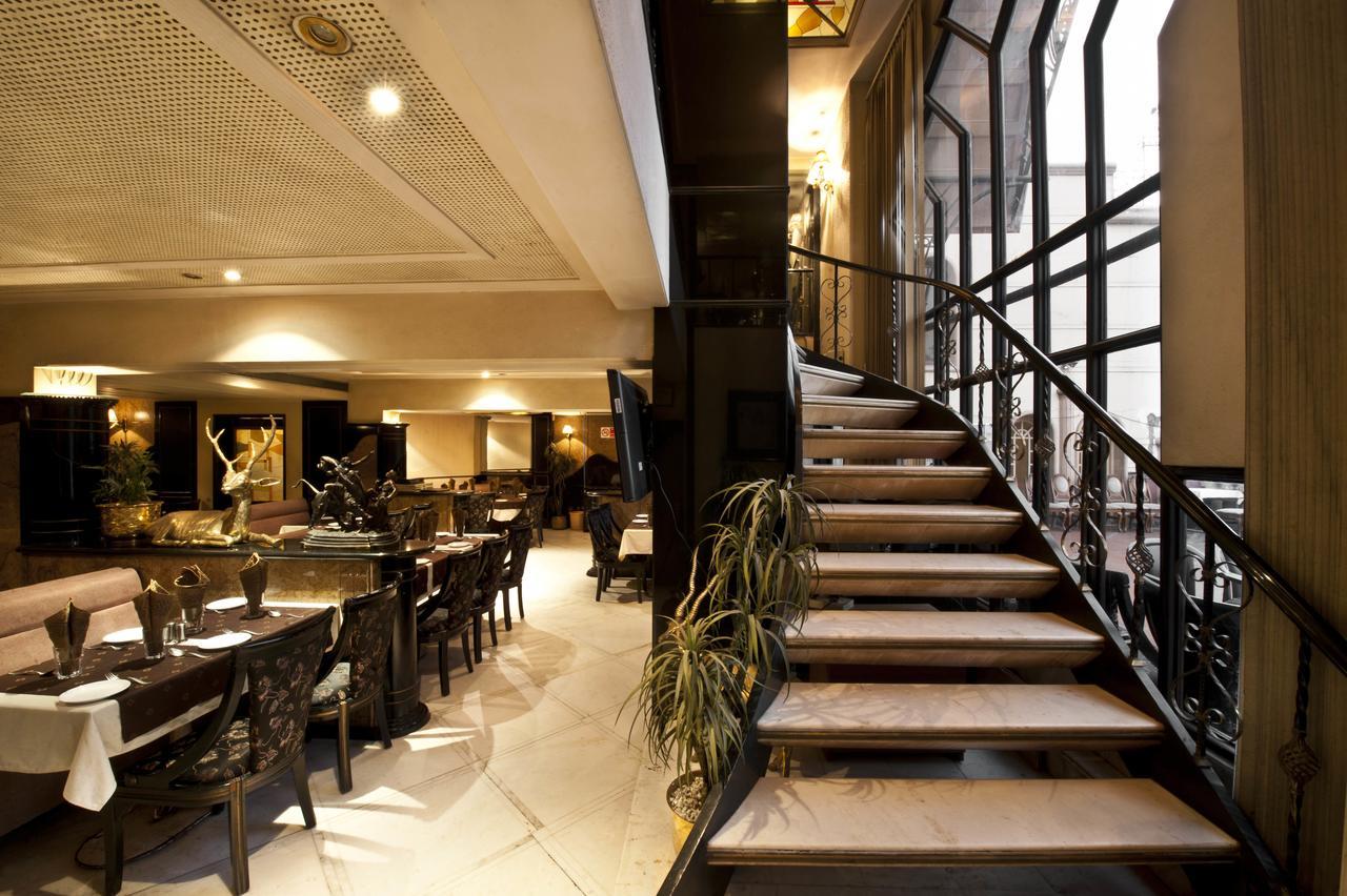 Rajhans Hotel — Photos 2